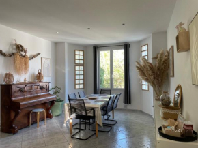 Spacieuse villa dans les pins